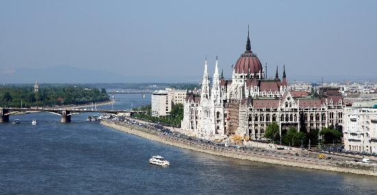 parlement-de-budapest