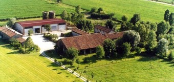 Agriturismi italiani con piscine mozzafiato